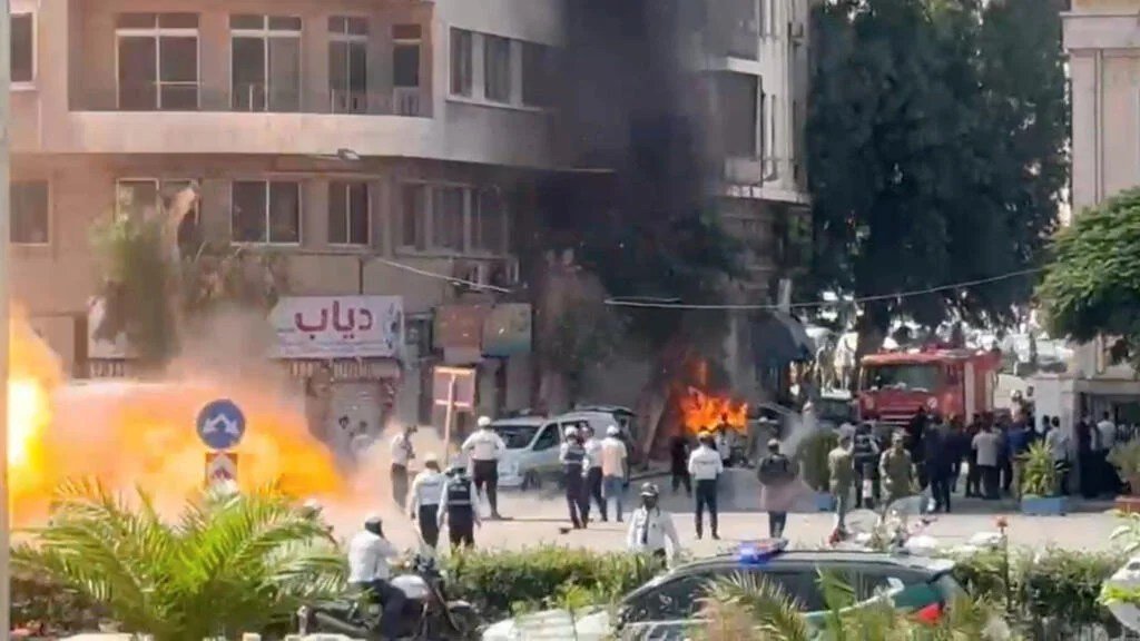 Syrie : deux explosions non loin de l'hôtel où se trouvait Emmanuel Macron pendant sa visite à Damas